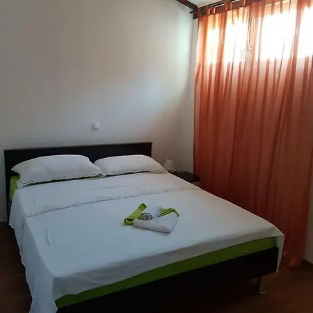 Masa Apartment *