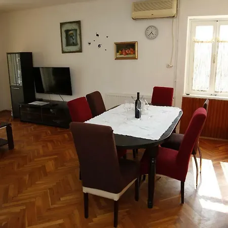 Apartment Masa