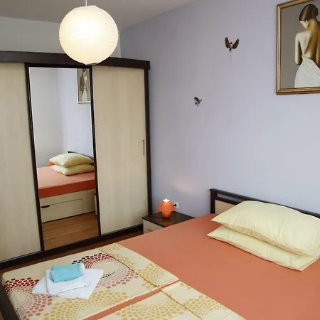 Masa Apartamento Vodice